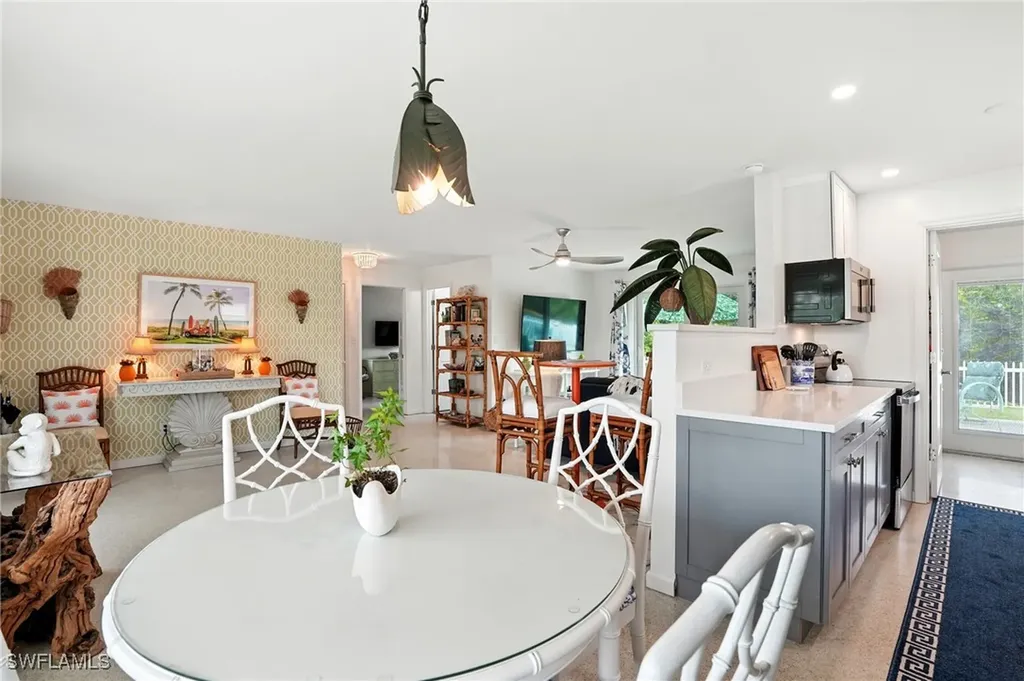 578 14th Street N Naples FL 34102