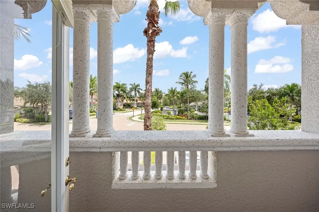 9202 Museo Circle Naples FL 34114