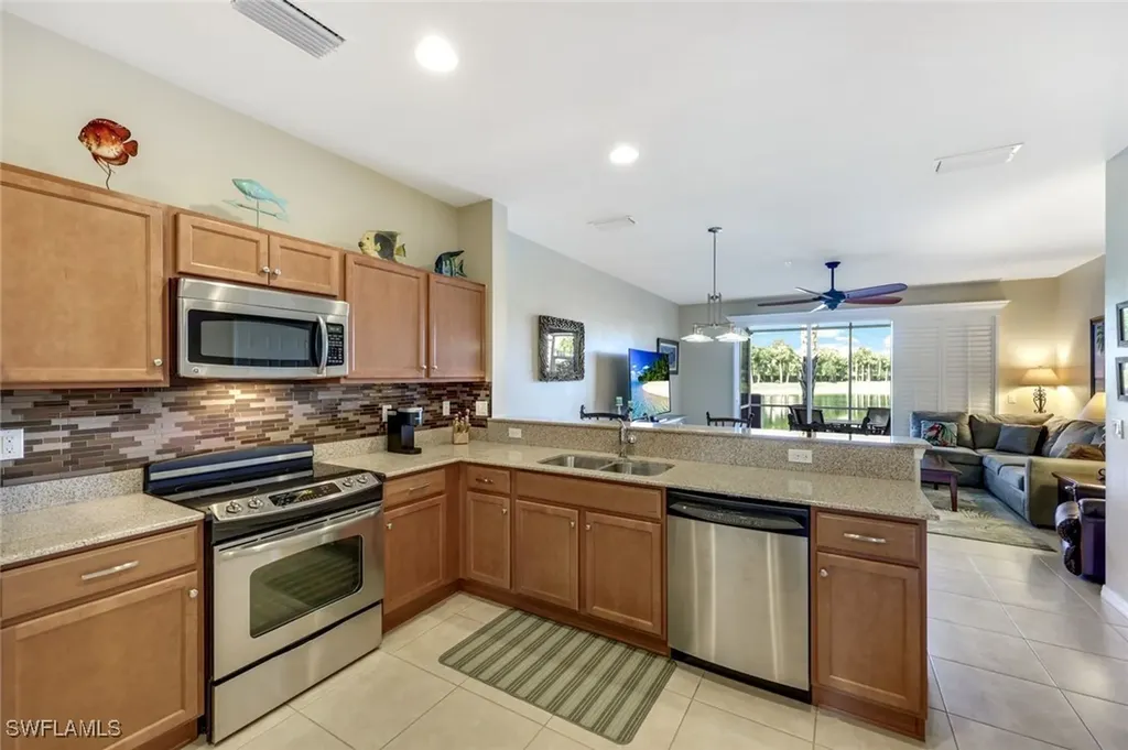 16085 Ravina Way Naples FL 34110