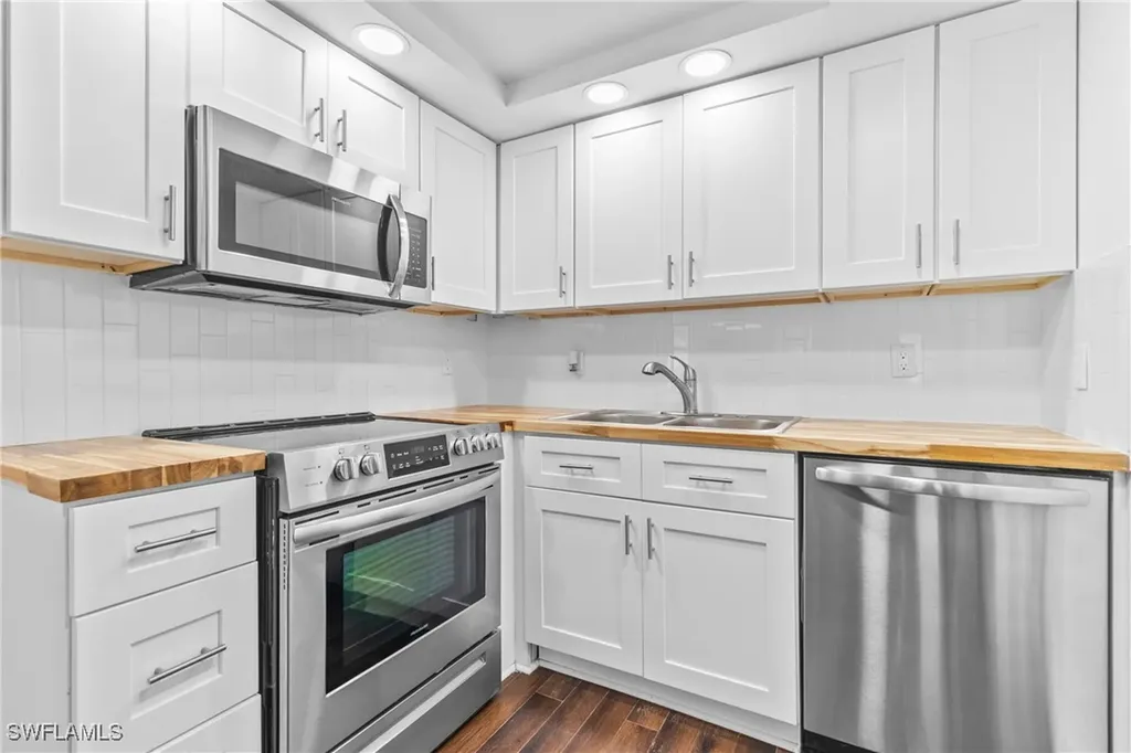 126 Andre Mar Drive Fort Myers Beach FL 33931