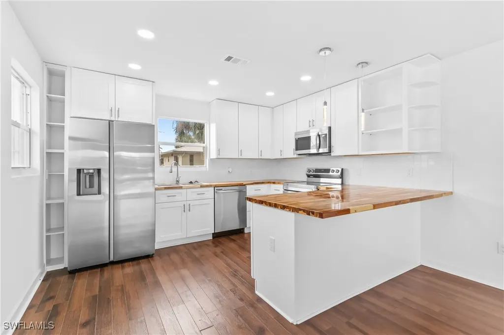 126 Andre Mar Drive Fort Myers Beach FL 33931