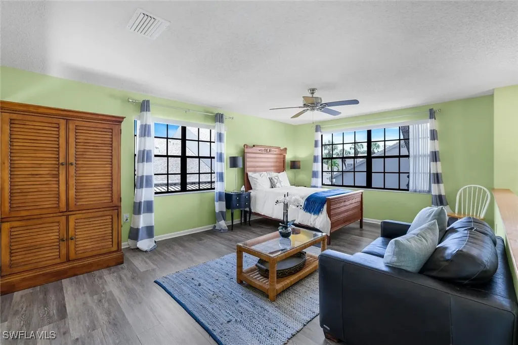 823 Meadowland Drive Naples FL 34108