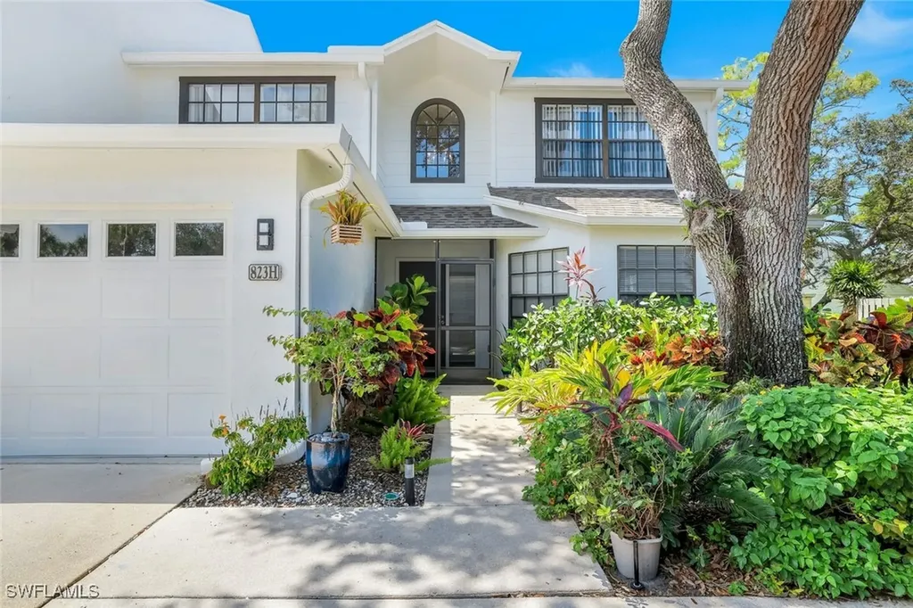 823 Meadowland Drive Naples FL 34108