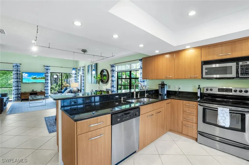 823 Meadowland Drive Naples FL 34108