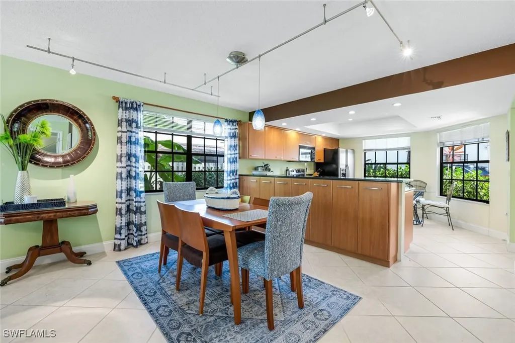 823 Meadowland Drive Naples FL 34108