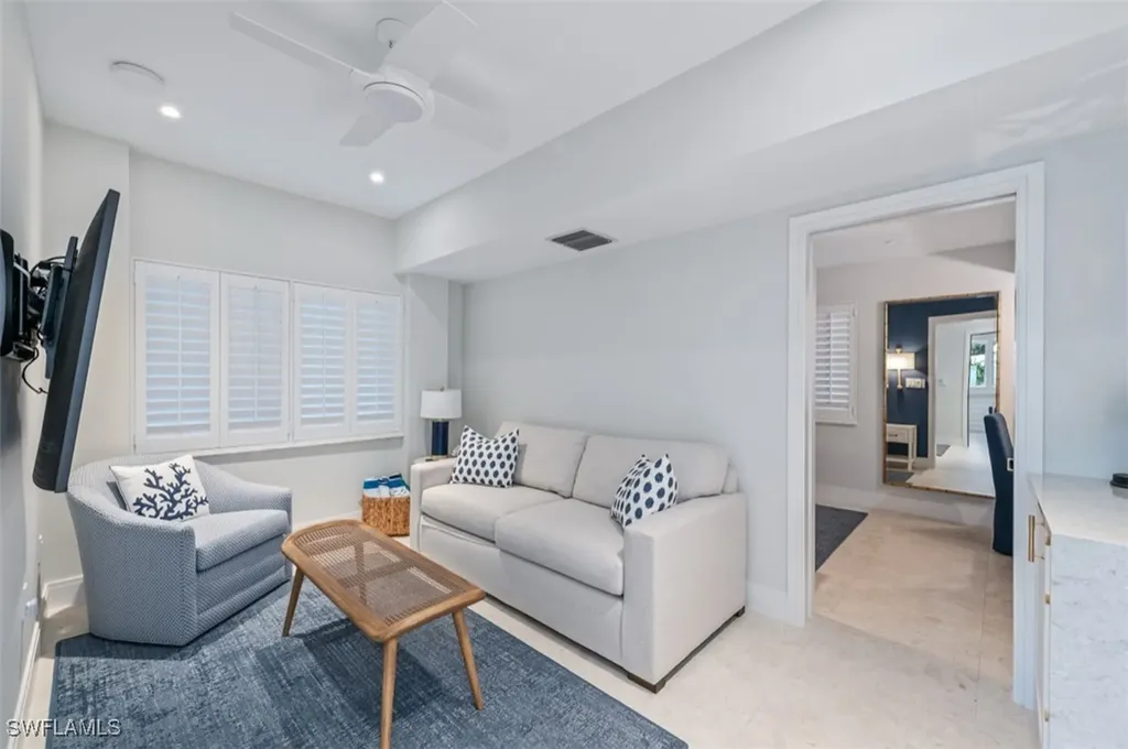 2170 Gulf Shore Boulevard N Naples FL 34102