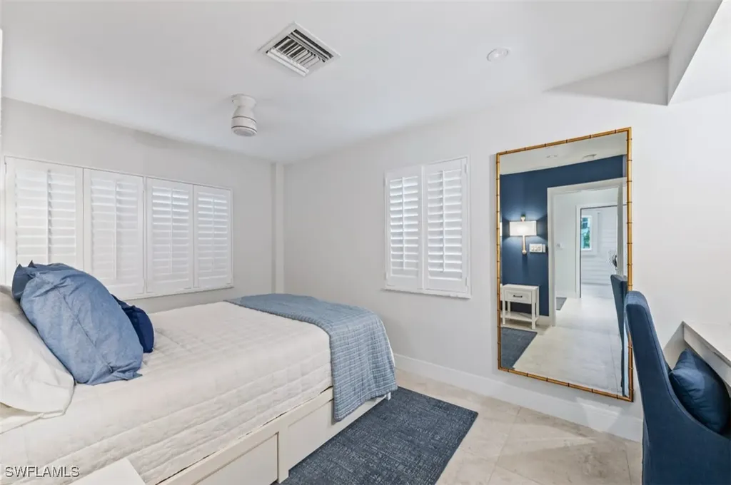 2170 Gulf Shore Boulevard N Naples FL 34102