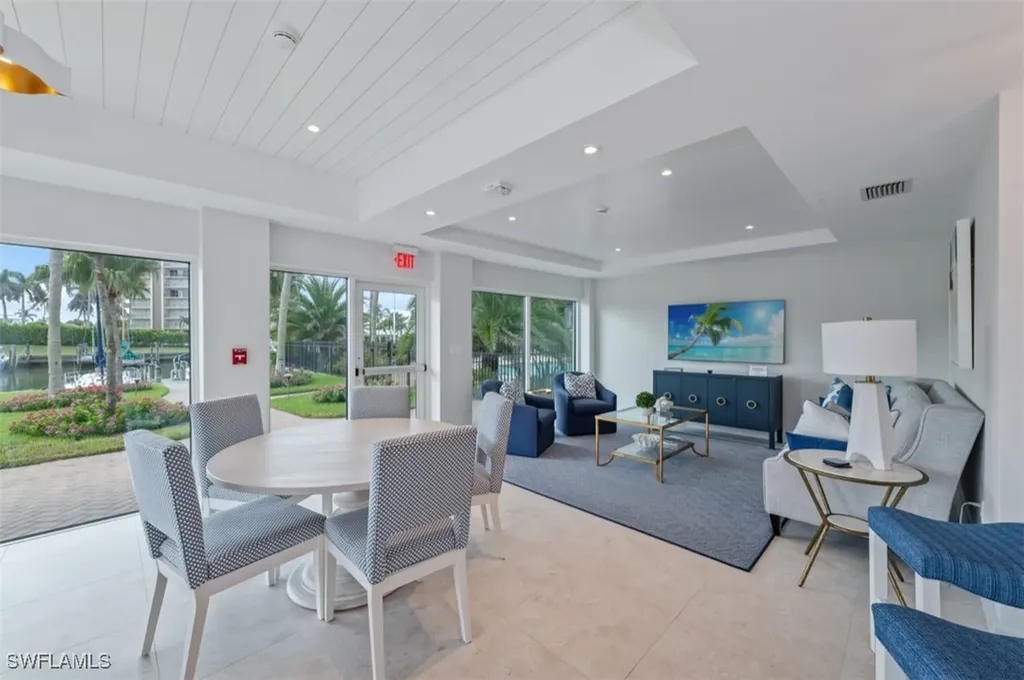 2170 Gulf Shore Boulevard N Naples FL 34102