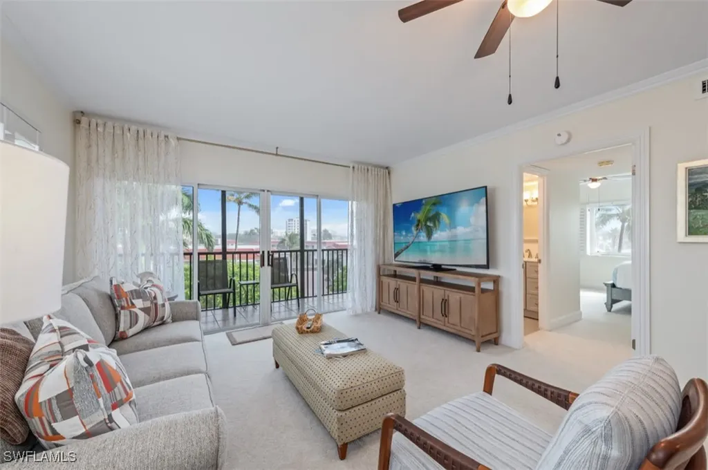 2170 Gulf Shore Boulevard N Naples FL 34102