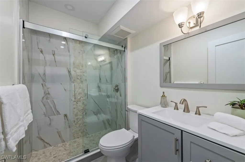2170 Gulf Shore Boulevard N Naples FL 34102