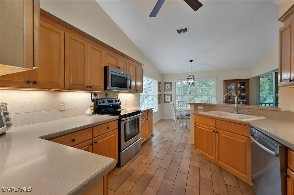5644 Sandlewood Court Naples FL 34110