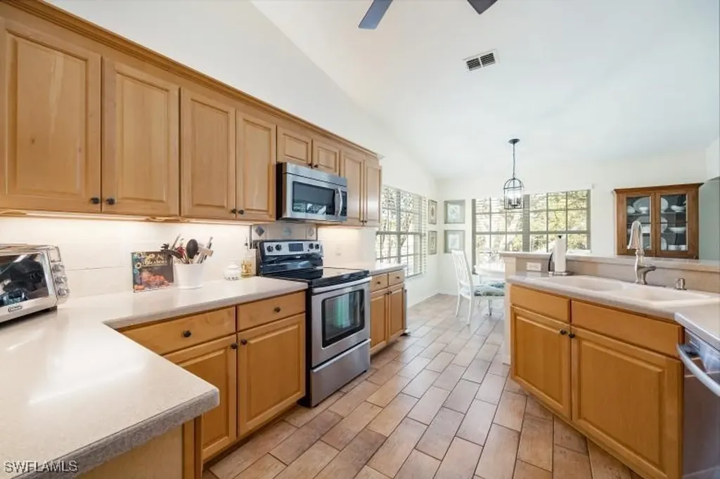 5644 Sandlewood Court Naples FL 34110