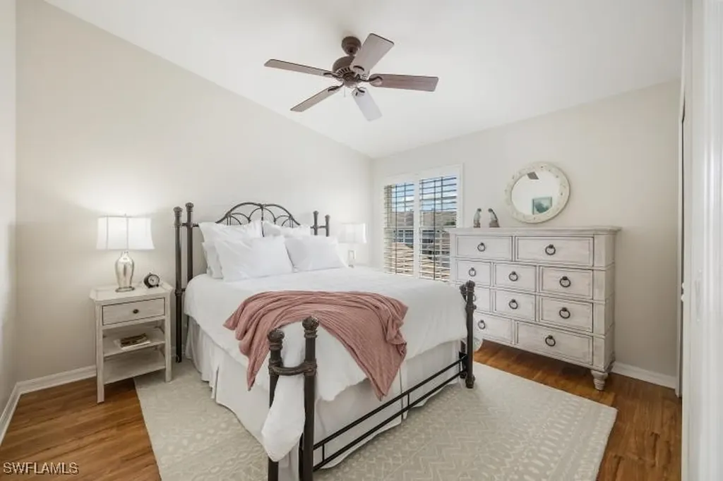 5644 Sandlewood Court Naples FL 34110