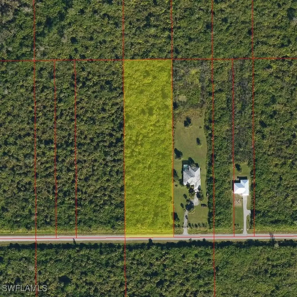 41ST Avenue NW Naples FL 34120