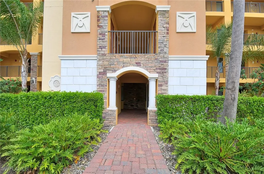 17991 Bonita National Boulevard Bonita Springs FL 34135