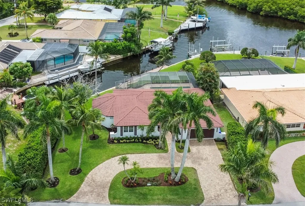 2105 Sheepshead Drive Naples FL 34102