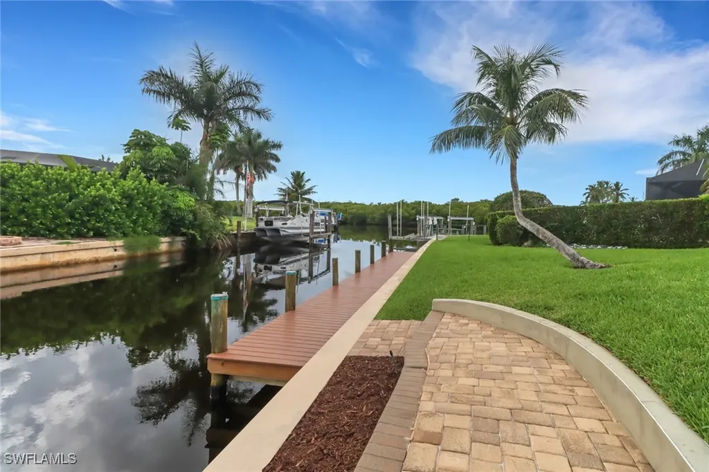 2105 Sheepshead Drive Naples FL 34102