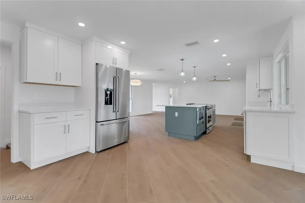 2105 Sheepshead Drive Naples FL 34102