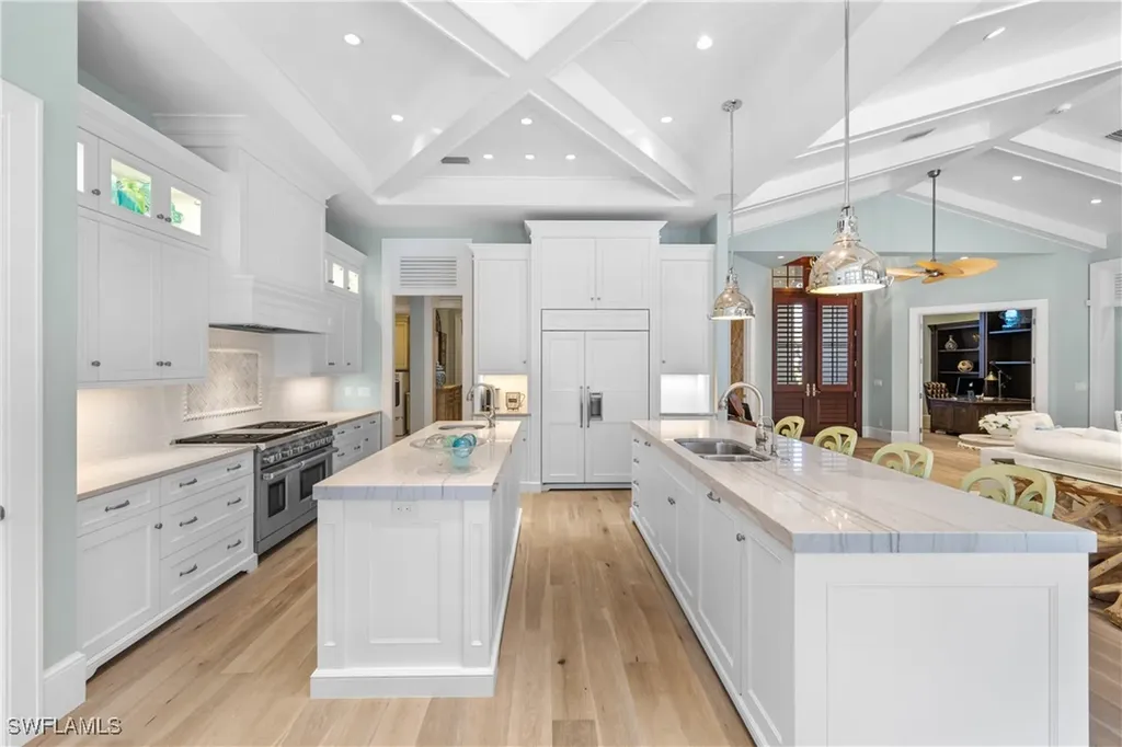 532 Pine Grove Lane Naples FL 34103