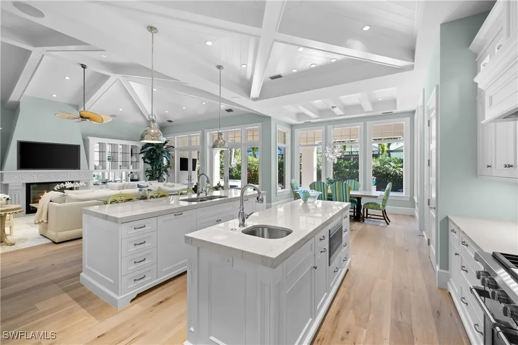 532 Pine Grove Lane Naples FL 34103