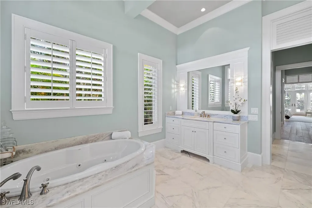 532 Pine Grove Lane Naples FL 34103
