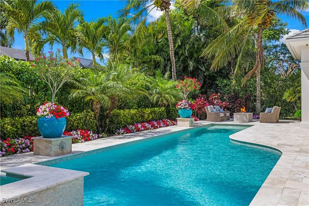 532 Pine Grove Lane Naples FL 34103