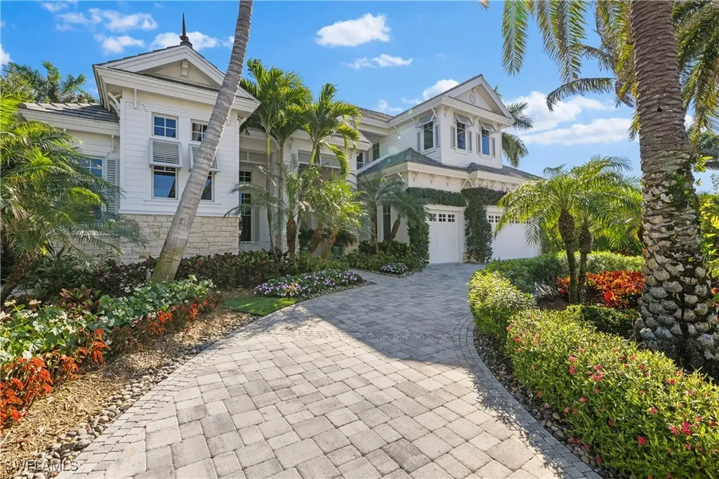 532 Pine Grove Lane Naples FL 34103