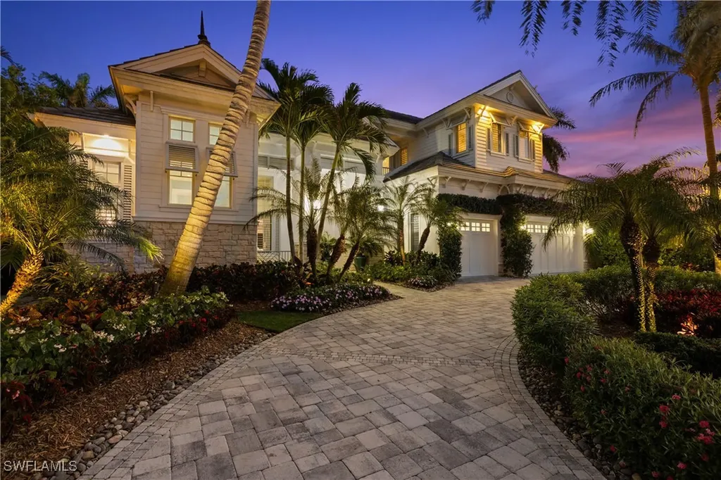 532 Pine Grove Lane Naples FL 34103