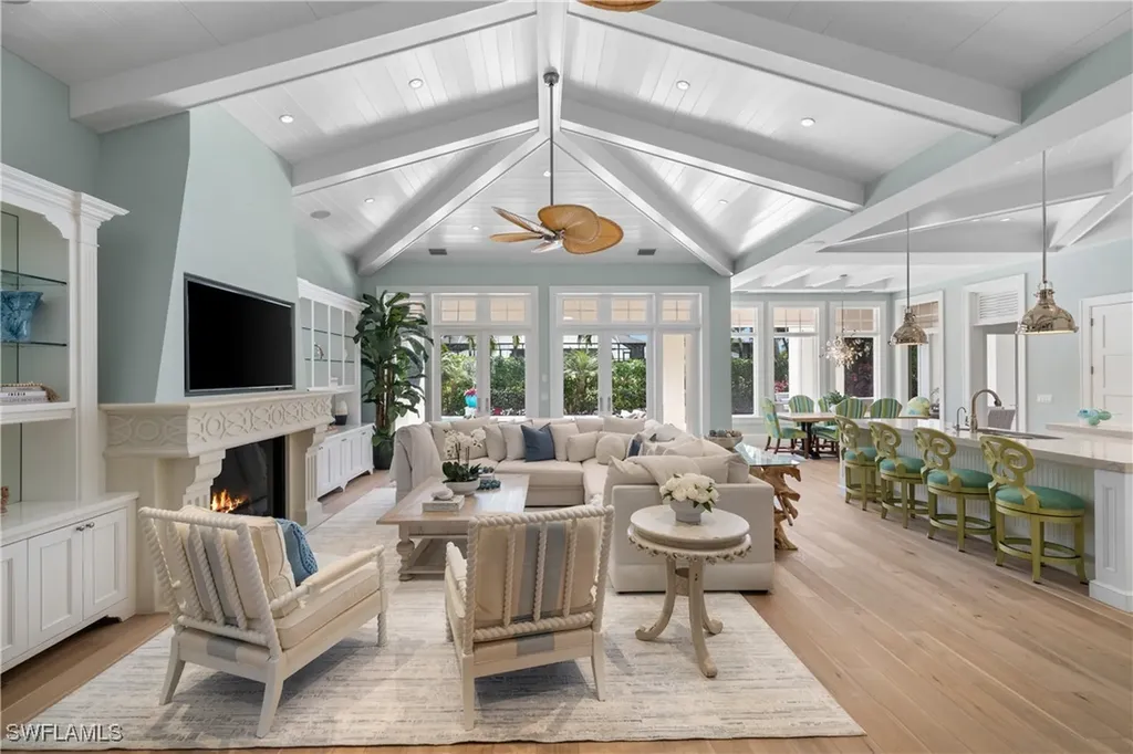 532 Pine Grove Lane Naples FL 34103