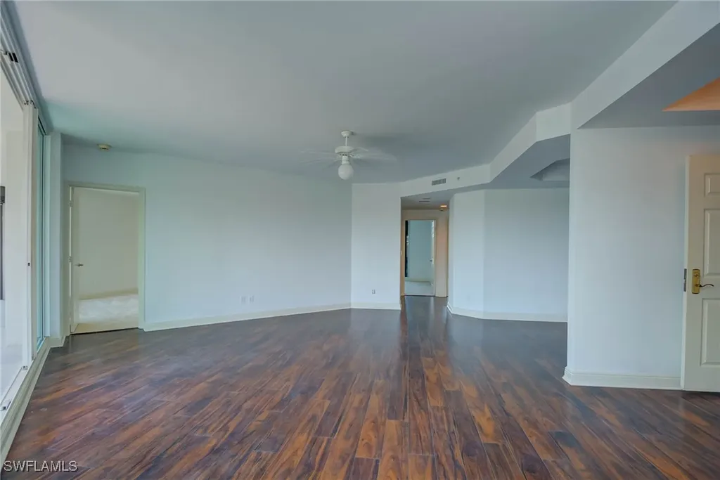 445 Cove Towers Drive Naples FL 34110