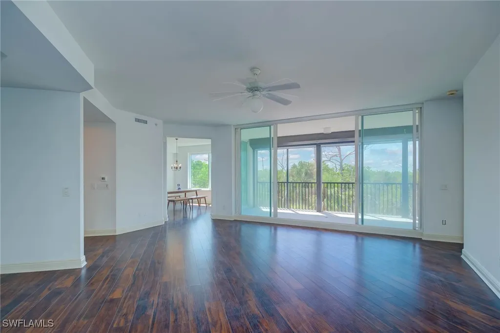 445 Cove Towers Drive Naples FL 34110