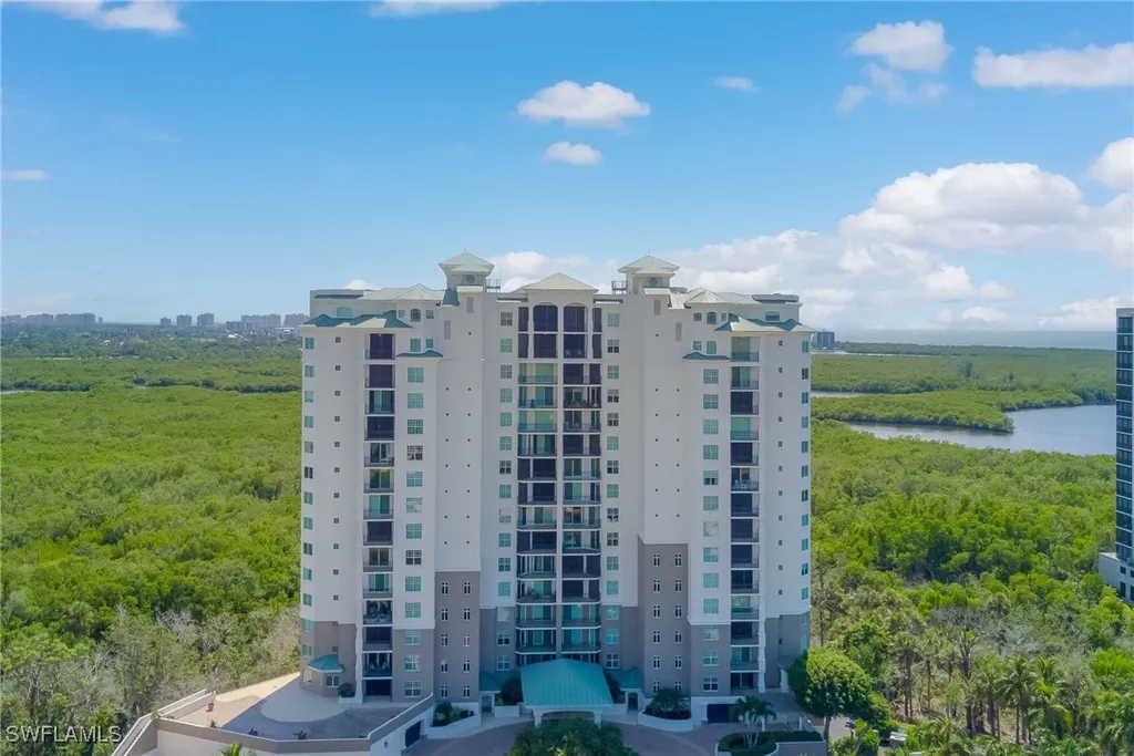 445 Cove Towers Drive Naples FL 34110