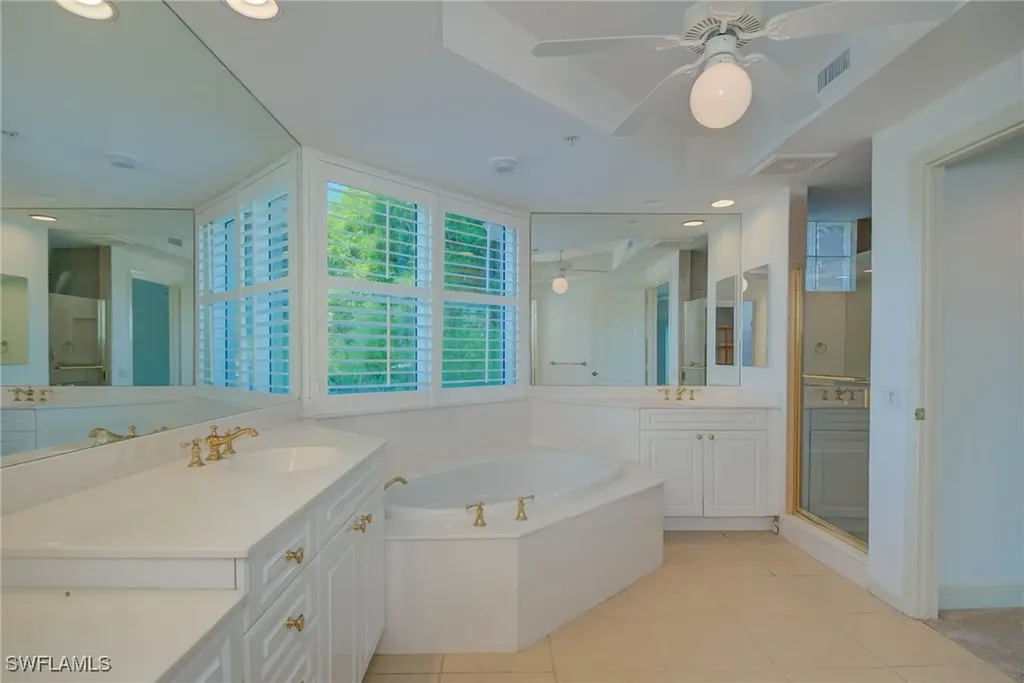 445 Cove Towers Drive Naples FL 34110