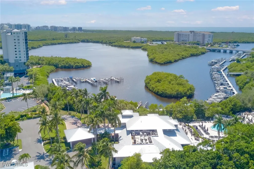 445 Cove Towers Drive Naples FL 34110