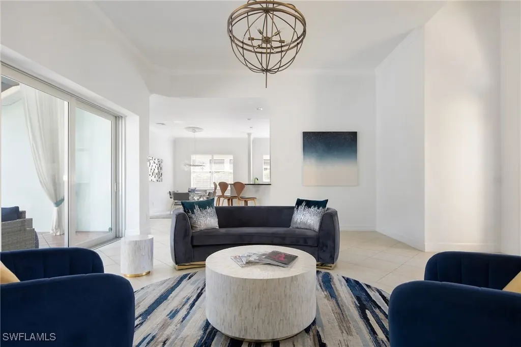 982 Tivoli Court Naples FL 34104