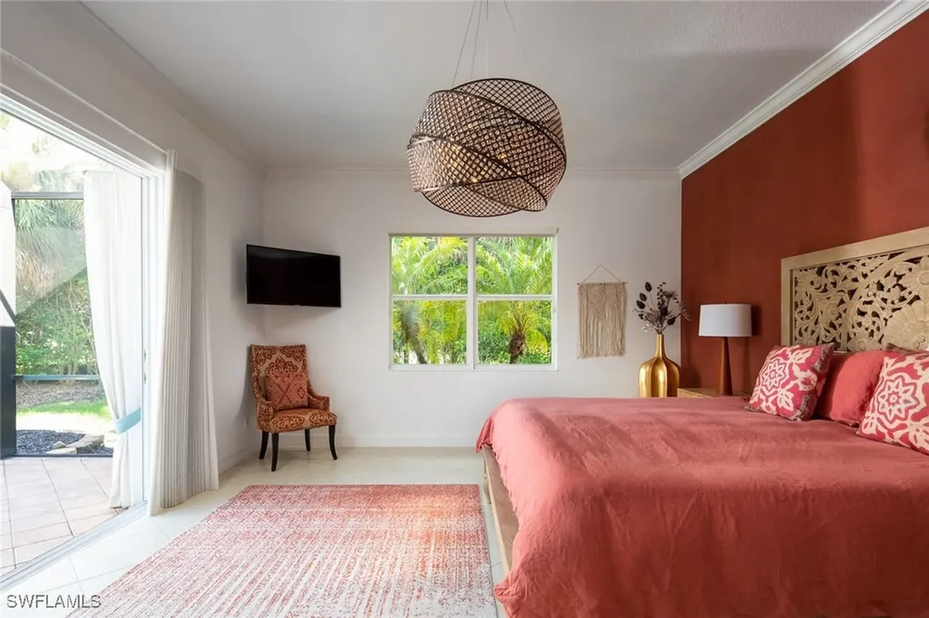982 Tivoli Court Naples FL 34104