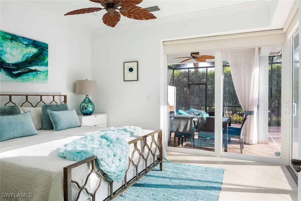 982 Tivoli Court Naples FL 34104