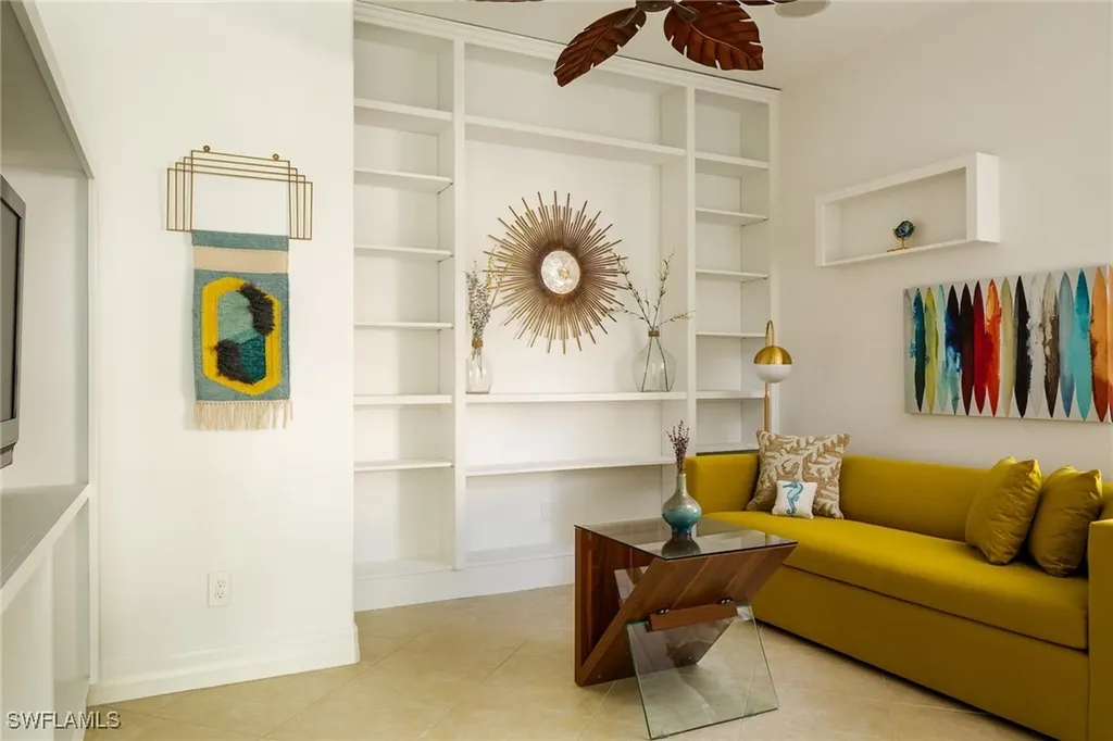 982 Tivoli Court Naples FL 34104
