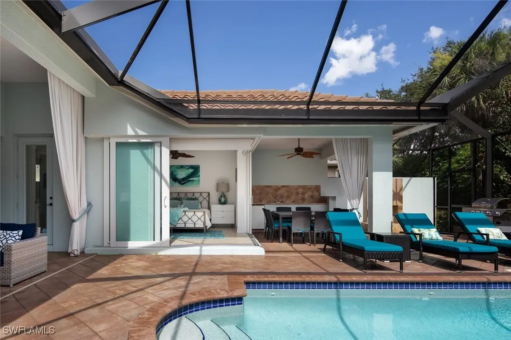 982 Tivoli Court Naples FL 34104