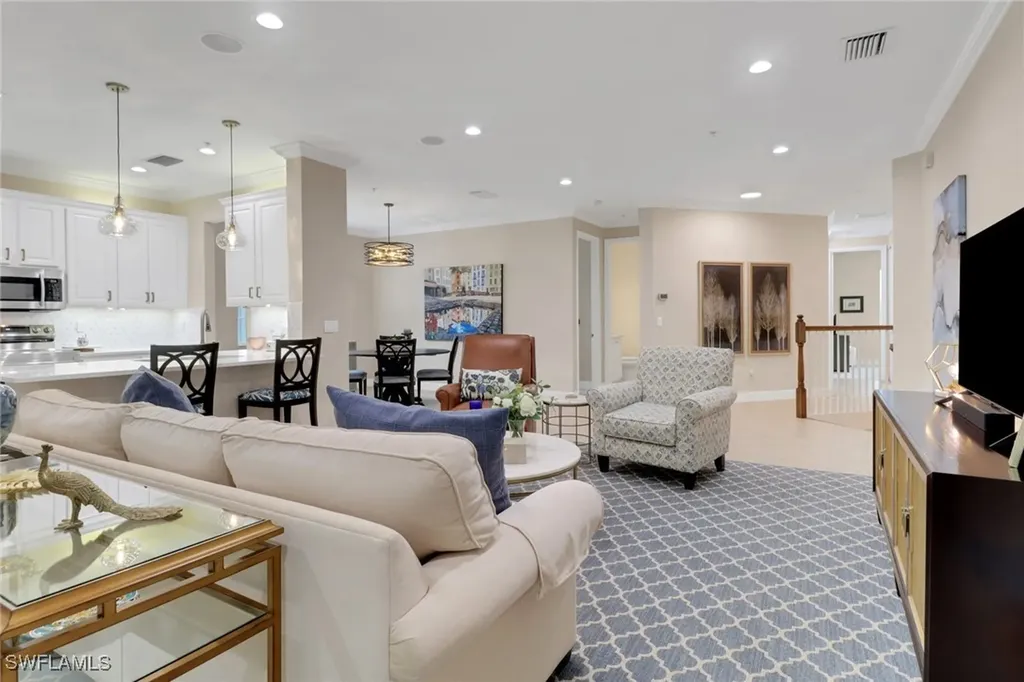 6502 Monterey Point Naples FL 34105