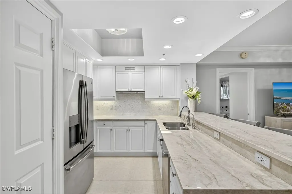 2748 Tiburon Boulevard E Naples FL 34109