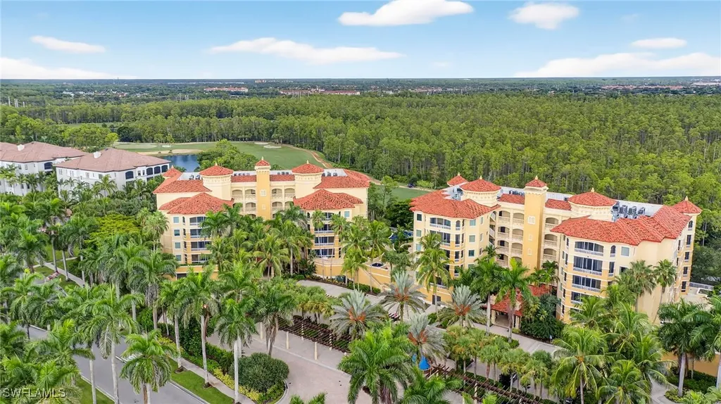 2748 Tiburon Boulevard E Naples FL 34109