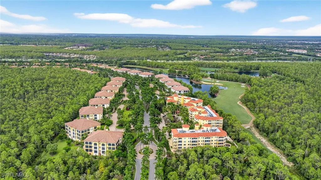 2748 Tiburon Boulevard E Naples FL 34109