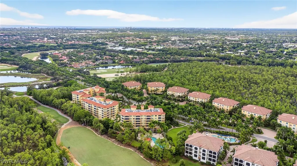 2748 Tiburon Boulevard E Naples FL 34109