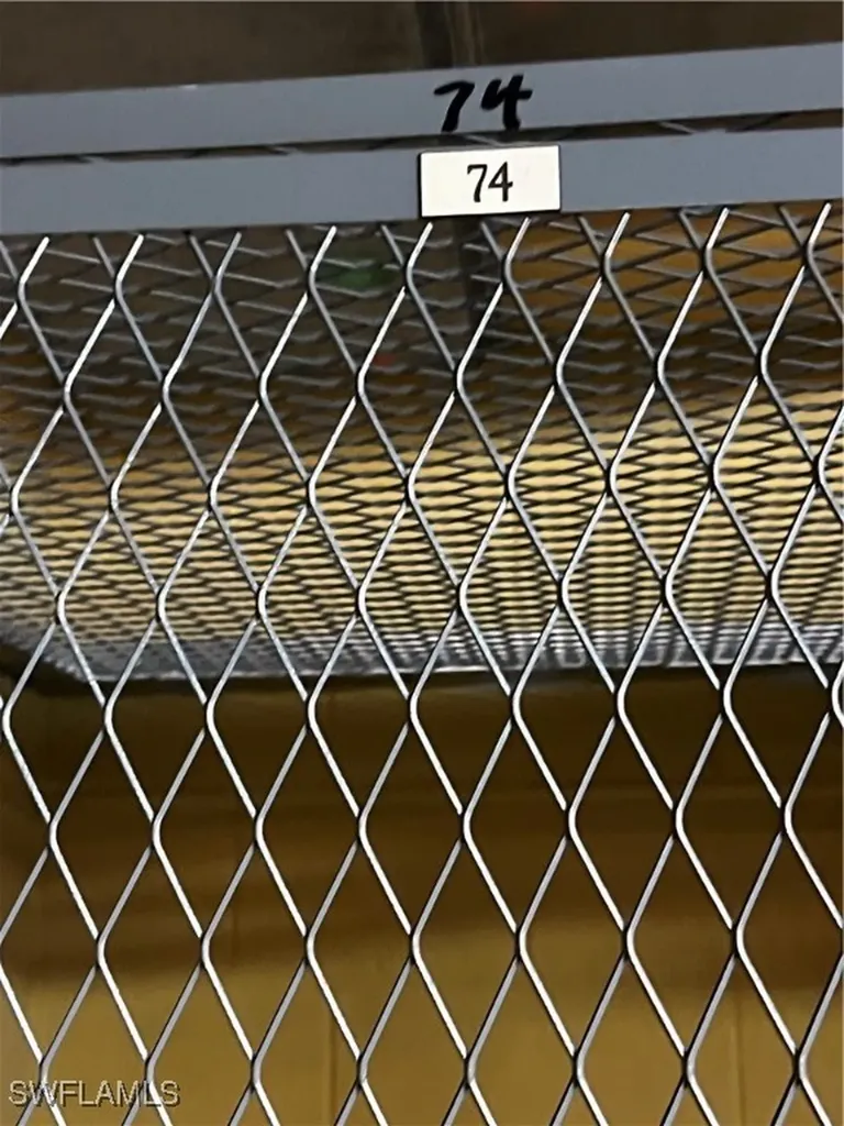 2748 Tiburon Boulevard E Naples FL 34109