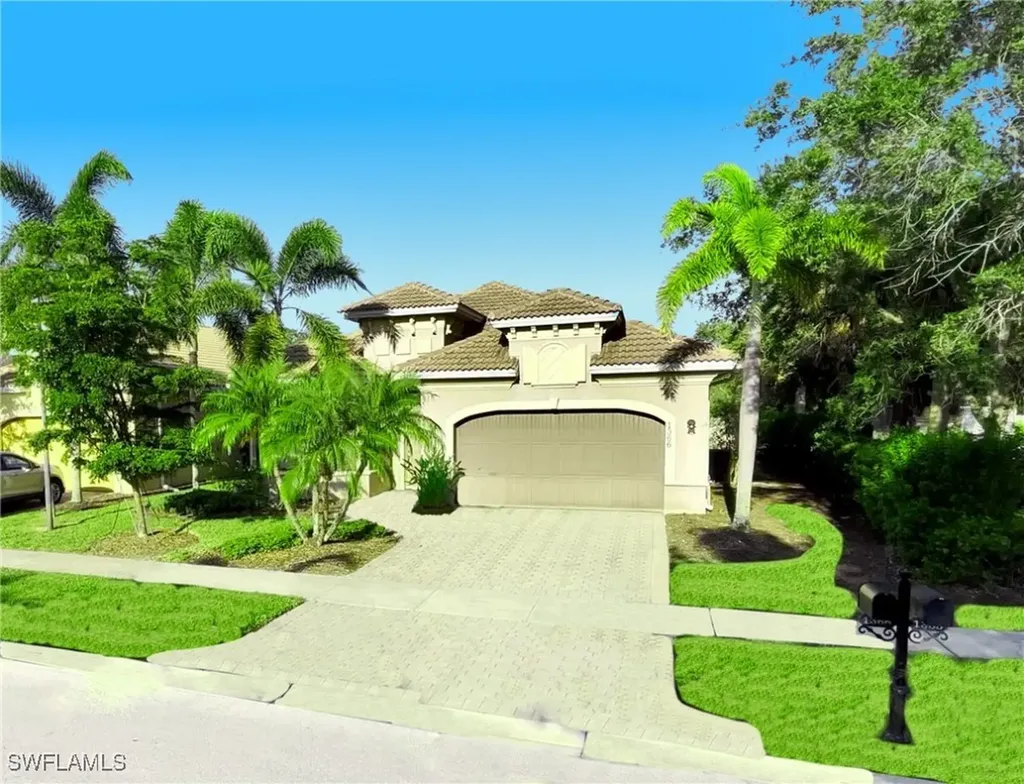 Naples FL, 1366 Serrano Circle
