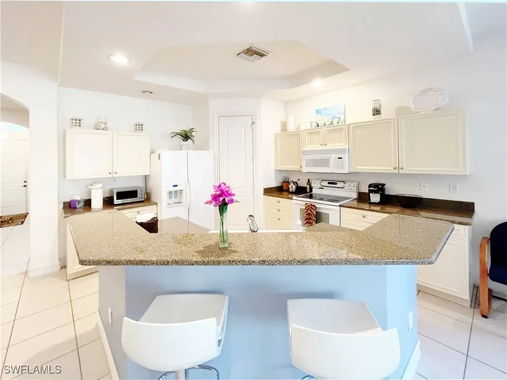 1366 Serrano Circle Naples FL 34105