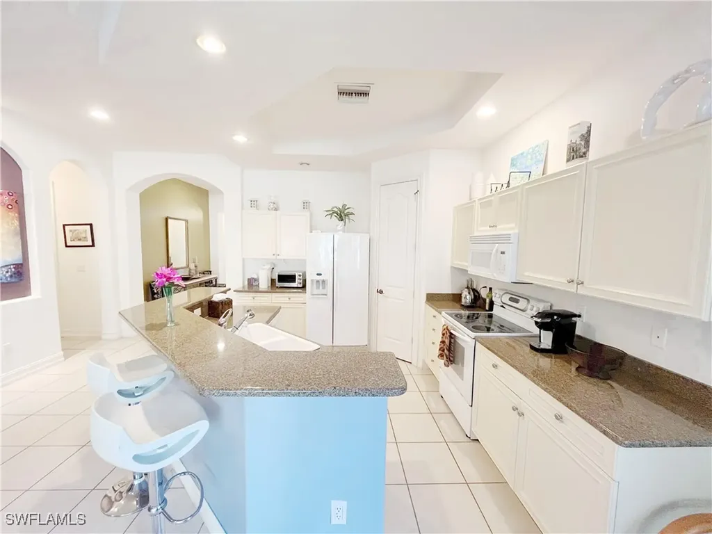 1366 Serrano Circle Naples FL 34105