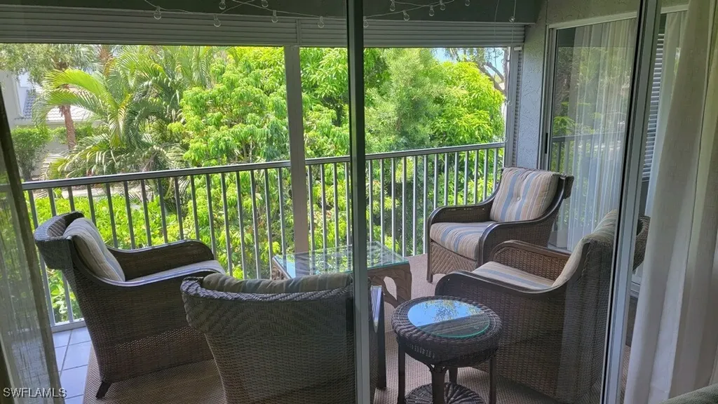 341 Emerald Bay Circle Naples FL 34110