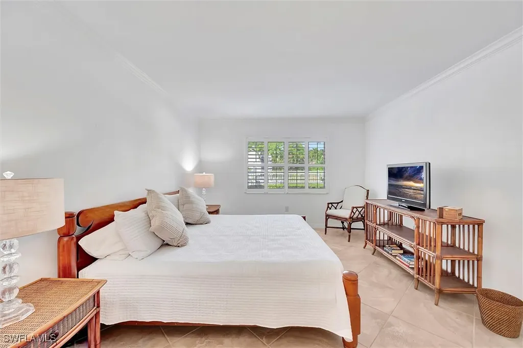 1930 Gulf Shore Boulevard N Naples FL 34102